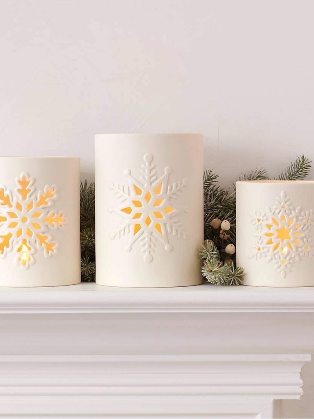 Lenox porcelain snowflake votive candle holder Christmas decor